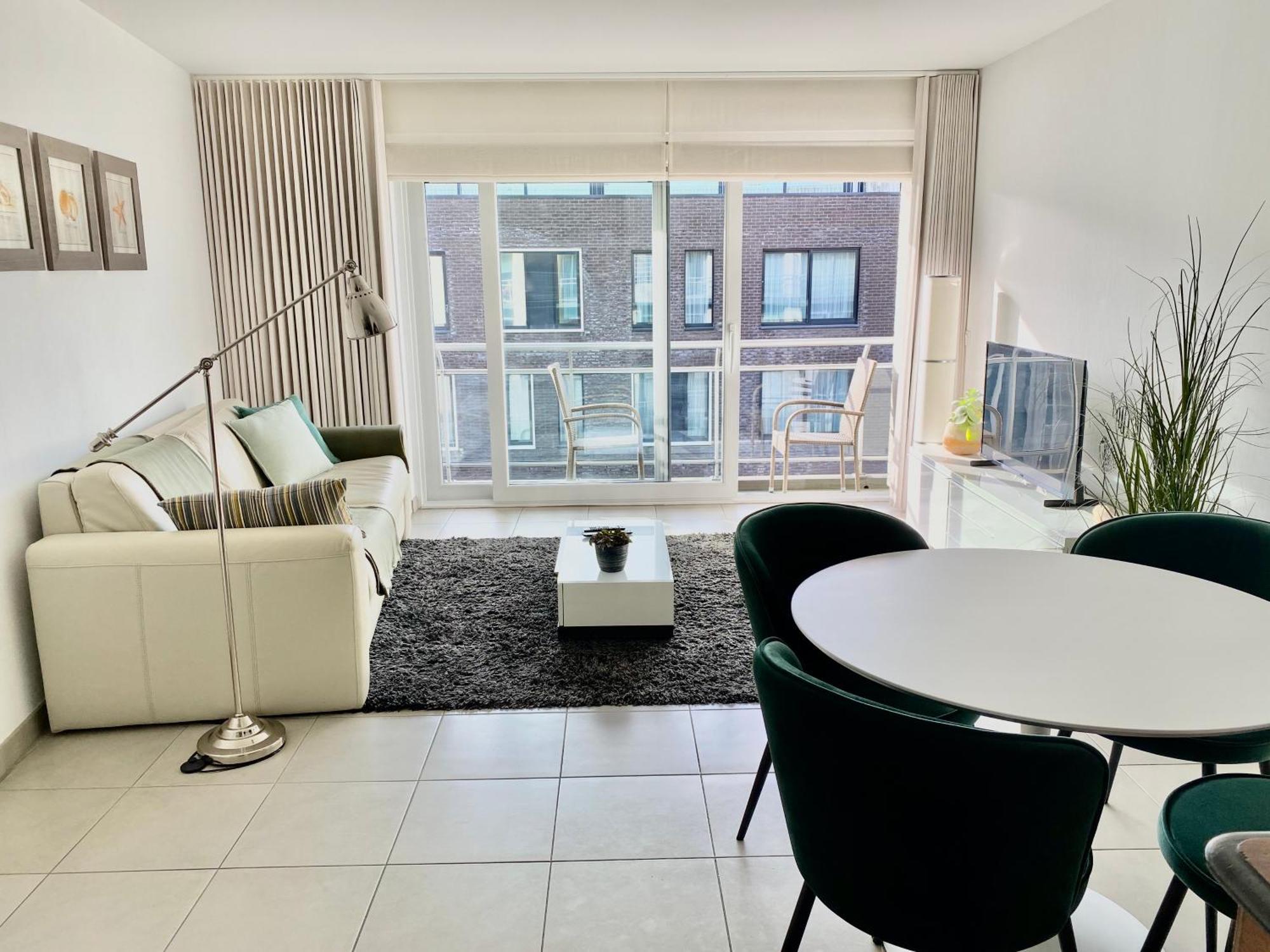 Gezellig Modern Appartement Met Optie Garagebox En In De Buurt Van Strand, Winkels En Restaurants Oostende Buitenkant foto